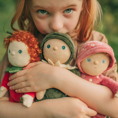This charming woodland themed poinsettia plush doll from the Dinky Dinkums Forest Friends collection is designed for comfort and cuddles, making it perfect for all ages ones. Collectable, limited edition toddler toy, cozy plush forest friend for bedtime.