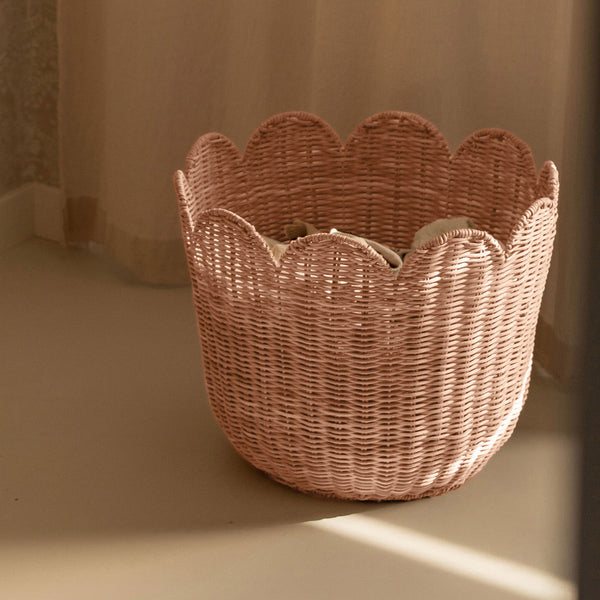 Rattan Tulip Basket - Seashell Pink