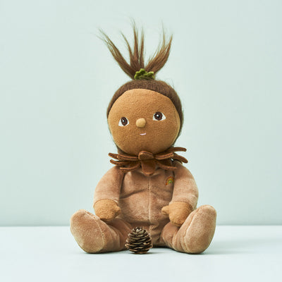 An adorable acorn plush doll from the Dinky Dinkums Forest Friends collection, perfect for snuggling and imaginative play. Collectable, soft and cuddly woodland toy, ideal bedtime companion for toddlers.