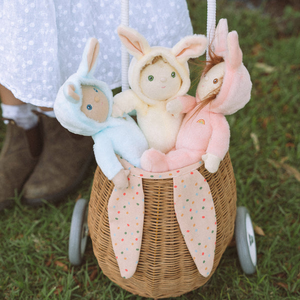 This adorable, huggable plush bunny toy is designed for comfort and endless adventures for your little one. Limited-edition, pocket-sized, and weighted in all the right snuggly places, Bobbin Bunny is the perfect collectable plush toy for every adventure.