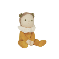 Meet Cora Corn, a delightful Dinky Dinkum plush doll from the Happy Harvest collection, featuring a posable body with gentle weighting and a soft velvet onesie. Collect all the friends and let your childs imagination run wild with imaginative play.