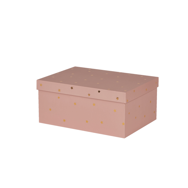 This gift set comes with a pink posable plush doll and matching swaddle cloth. the Lullaby Luna includes a pompom on their bonnet that plays a sleepy tune when pulled. Beautifully packaged in a keepsake box, this is the perfect gift for a newborn.